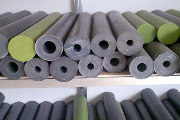 The relationship between heat resistance and wear resistance of engineering plastics